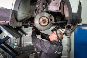 Autokorjaamo Rovaniemellä RengasPoint.